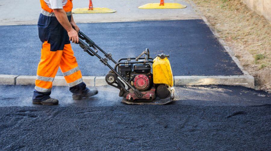 Professional gutter cleaning in Brentford, SD